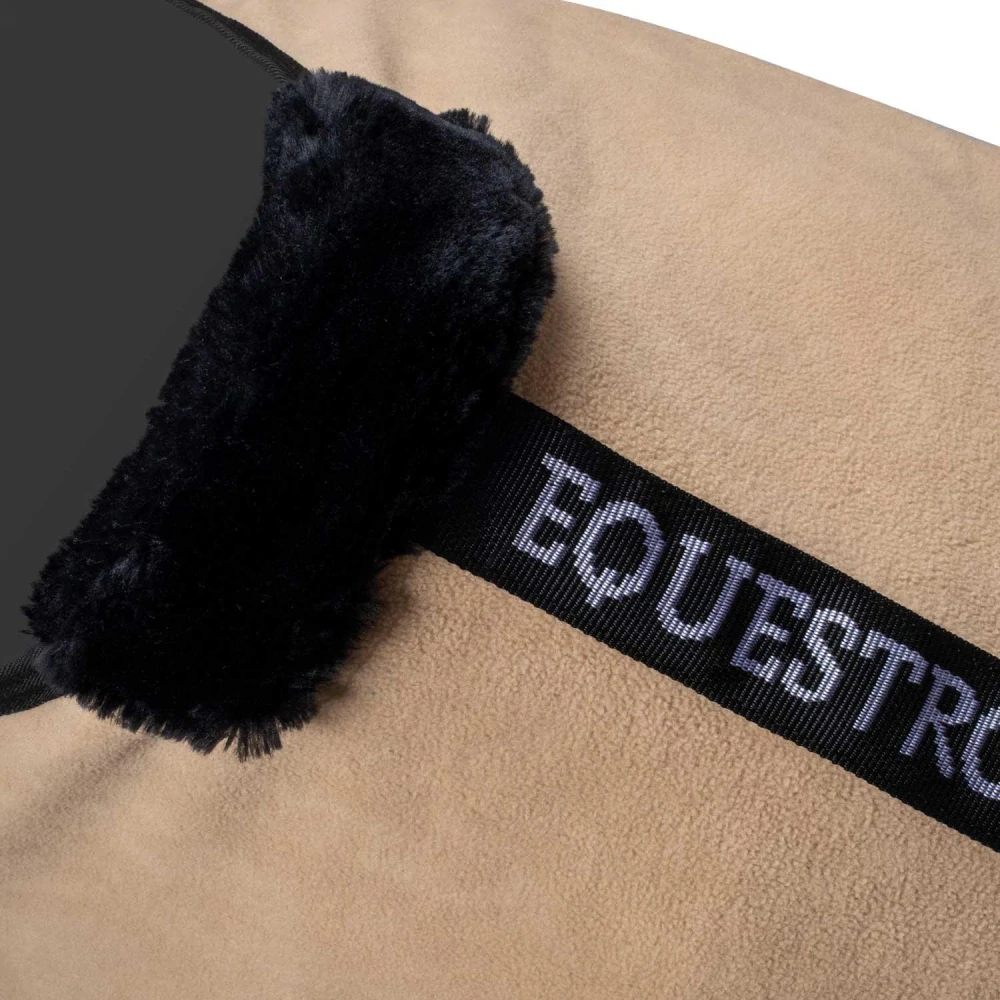 Odpocovací deka Equestro