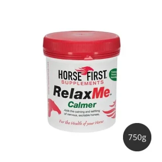 Dvoucestný přípravek na zklidnění pro koně Relax Me, 750 g
